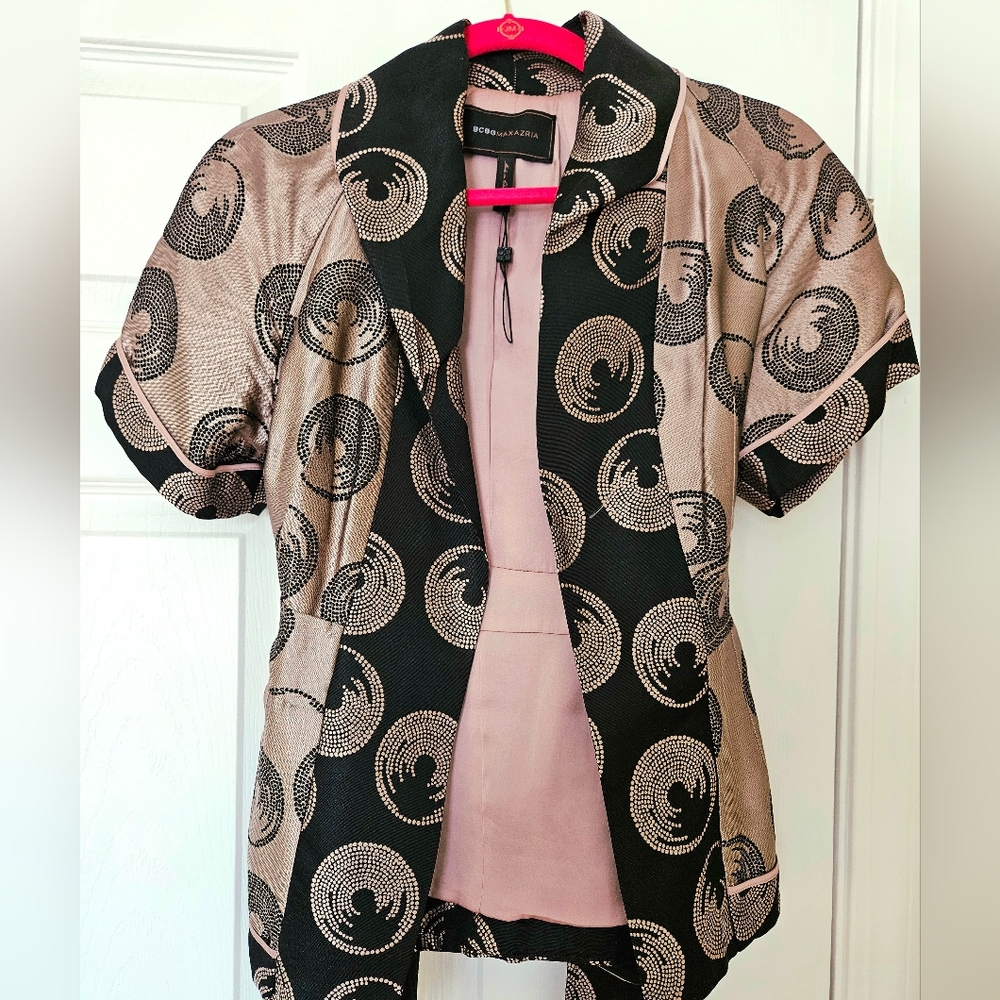 Gorgeous BCBG MAXAZRIA Blush Pink & Grey Kimono